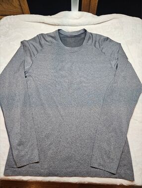 Lululemon Metal Vent Tech Shirt Men Long Sleeve Athletic T-Shirt Gray Size L